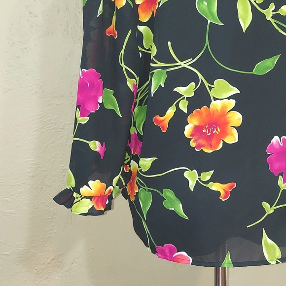 Woman's Worthington Floral Sheer Wrap Blouse - Picture 5 of 7